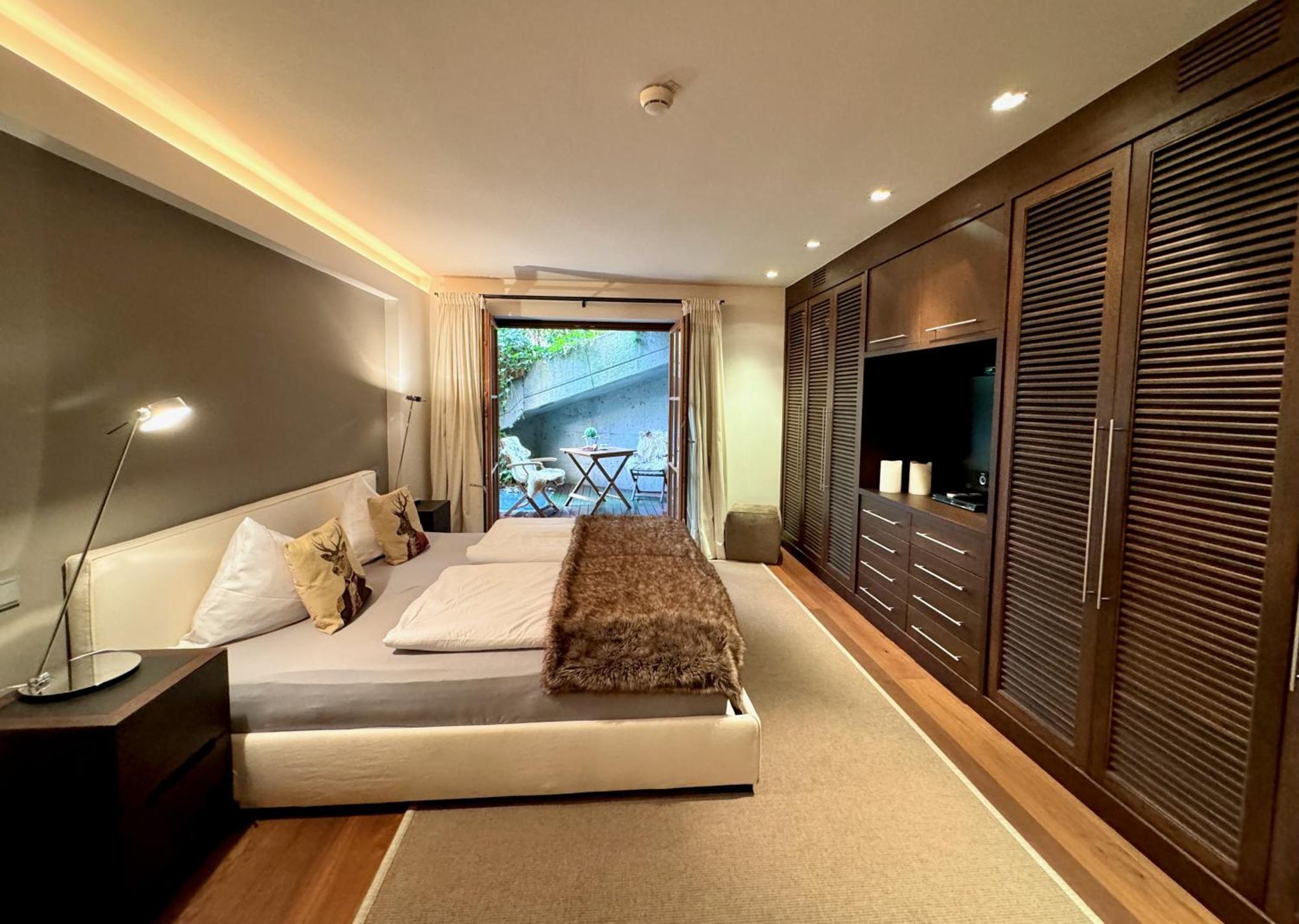 Kitz Deluxe Suite 1 & 2 Im Zentrum Mit Eigenem Spa & Parken By Belle-Stay Кицбюел Екстериор снимка